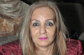 دكتورة تهاني جعفر والدة منى زكي في ظهور نادر لها