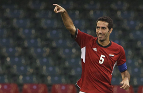 أبو تريكة لم يحسم قراره بشأن العرض