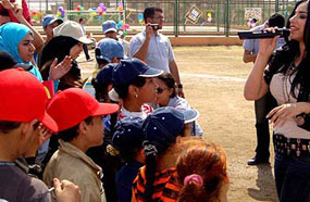 مروة تغني بين الأطفال 