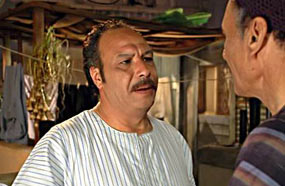 خالد صالح في ديكور منزله بالمسلسل