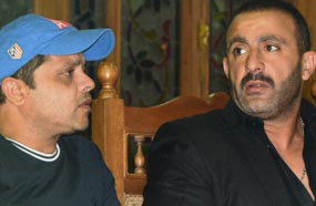 أحمد السقا ومحمد هنيدي في العزاء