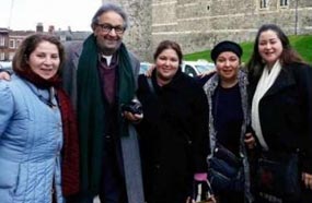 نور الشريف مع بناته ونورا وبوسي