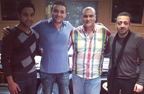 لؤي ومدير أعماله حاتم مع رامي صبري وأحمد جمال