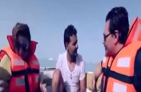 رامز جلال مع محمد رياض ورانيا محمود ياسين في الحلقة الثالثة من &quot;رامز قرش البحر&quot;