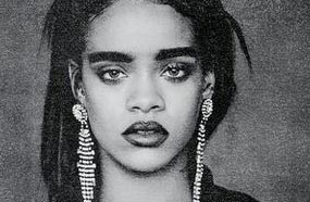 ريانا أثارت جدلا واسعا بسبب حواجبها الثقيلة