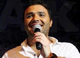 رامي صبري يصور غلاف &quot;مع الأيام&quot; في دبي 