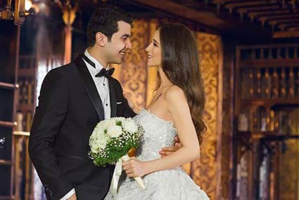 محمد أنور‎ وعروسه نوران