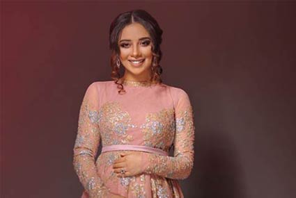 ظهرت بلقيس لأول مرة ووضح عليها علامات الحمل في جلسة تصوير جديدة.