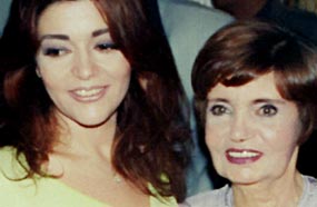 سميرة سعيد مع والدتها