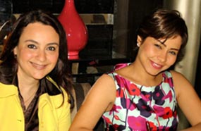 شيرين وهالة وقت توقيع العقد