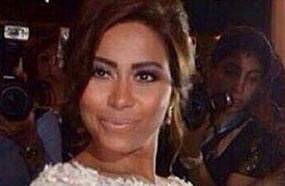 شيرين بفستانها المثير للجدل