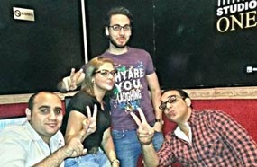 شذى خلال تسجيل الأغنية