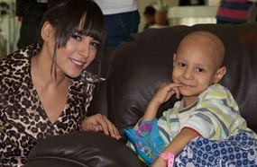 زارت ساندي المستشفى في الاثنين 22 إبريل 