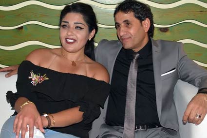 أحمد شيبة وإحدى المعجبات