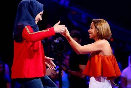 شيرين ترحب بنداء شرارة في فريقها