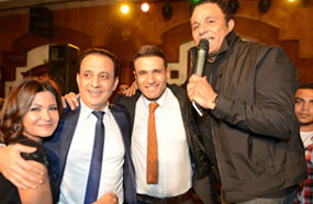 محمد فؤاد يغني للعروسين