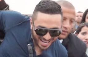 تامر حسني لحظة وصوله المغرب