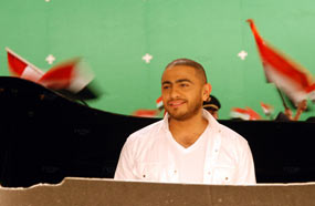 تامر في لقطة ضمن أحداث الكليب