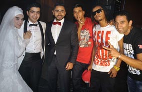 أوكا وأورتيجا وشحتة كاريكا مع تامر حسني والعروسين