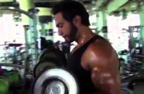 تامر حسني يستعد لدوره في فيلمه الجديد