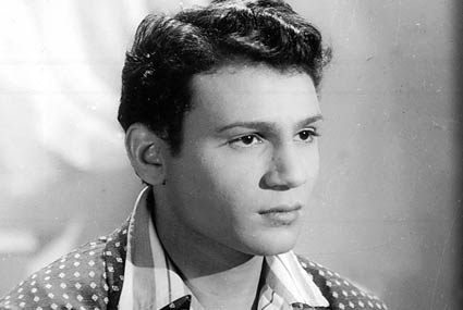 أبرز ما جاء في دعوى عائلة عبد الحليم حافظ للتحفظ على فيلم يتناول سيرته الذاتية