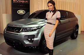 فيكتوريا وسيارتها