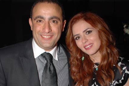 السقا وزوجته مها الصغير