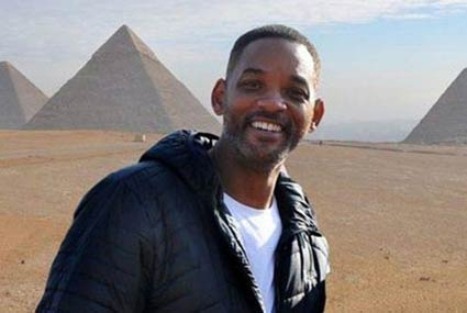 ويل سميث في أهرامات الجيزة