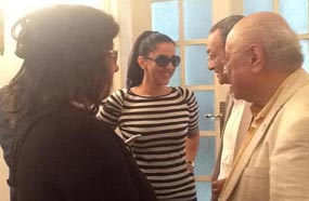 سيد حجاب وبهاء طاهر وحنان مطاوع وسهير المرشدي من داخل مكتب الوزير