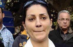 وفاء عامر مستاءة من انقطاع الكهرباء