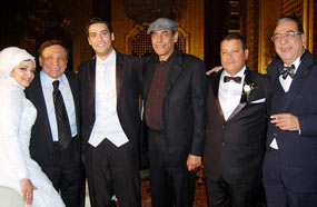 عادل إمام وبدير مع العروسان