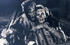 يوسف شاهين وهند رستم في المشهد الأخير من &quot;باب الحديد&quot;