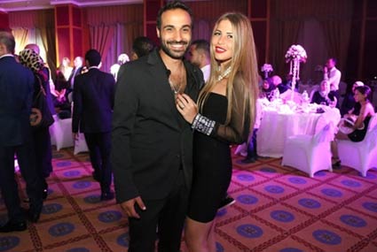أحمد فهمي مع زوجته منة حسين فهمي في حفل الزفاف