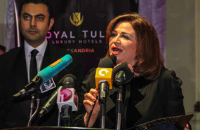 إلهام شاهين مع محمد كريم.