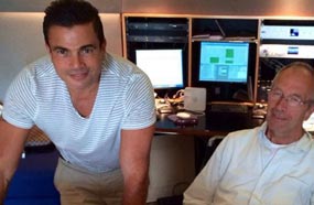 عمرو دياب في الاستوديو بعد الانتهاء من &quot;ماستر&quot; ألبومه