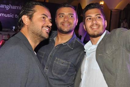 سيلفي محمد جابر ورامي صبري وسامو زين