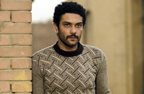 آسر ياسين هارب في &quot;فرش وغطا&quot;