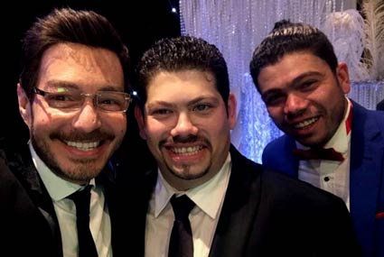 أحمد زاهر‎ مع أشقائه إيهاب ومحمود