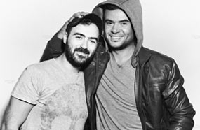 سامو زين مع مصمم الأزياء الشهير دينيس كولبودينوس