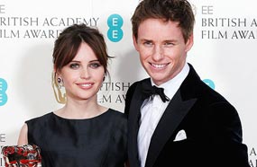 إيدي ريدماين وفيليسيتي جونز بطلي فيلم &quot;The Theory of Everything&quot;