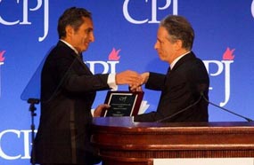 باسم يوسف وجون ستيوارت