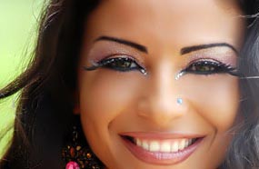 دوللي شاهين