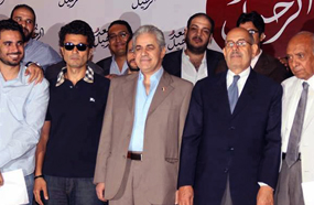 النبوي بجانب حمدين والبرادعي