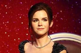 تمثال إيما واتسون  الذي يشبهها