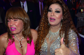 فيفي عبده في حفل زفاف ابنتها هنادي بصحبة لوسي