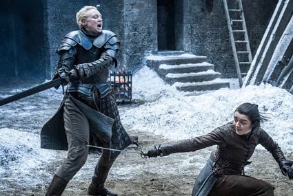 أريا ستارك تبارز بريان في الحلقة الرابعة من Game Of Thrones