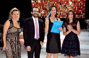 أحمد حلمي ومنى زكي في حفل المدرسة الألمانية للراهبات