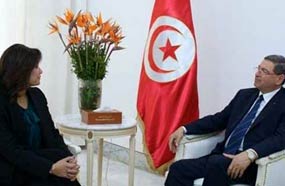 هند صبري بصحبة رئيس الحكومة التونسي