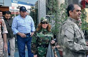 حنان شوقي وأحمد ماهر أثناء زيارة العراق