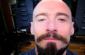 هيو جاكمان يحلق شعره منأجل دوره في الفيلم